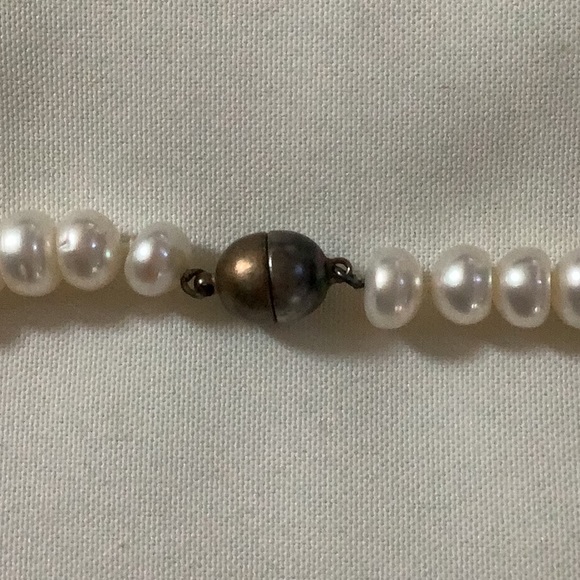 Women cultured freshwater pearl necklace - Picture 2 of 4